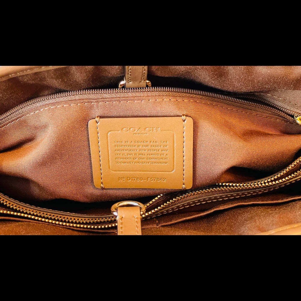 Coach Purse - Picture 4 of 10
